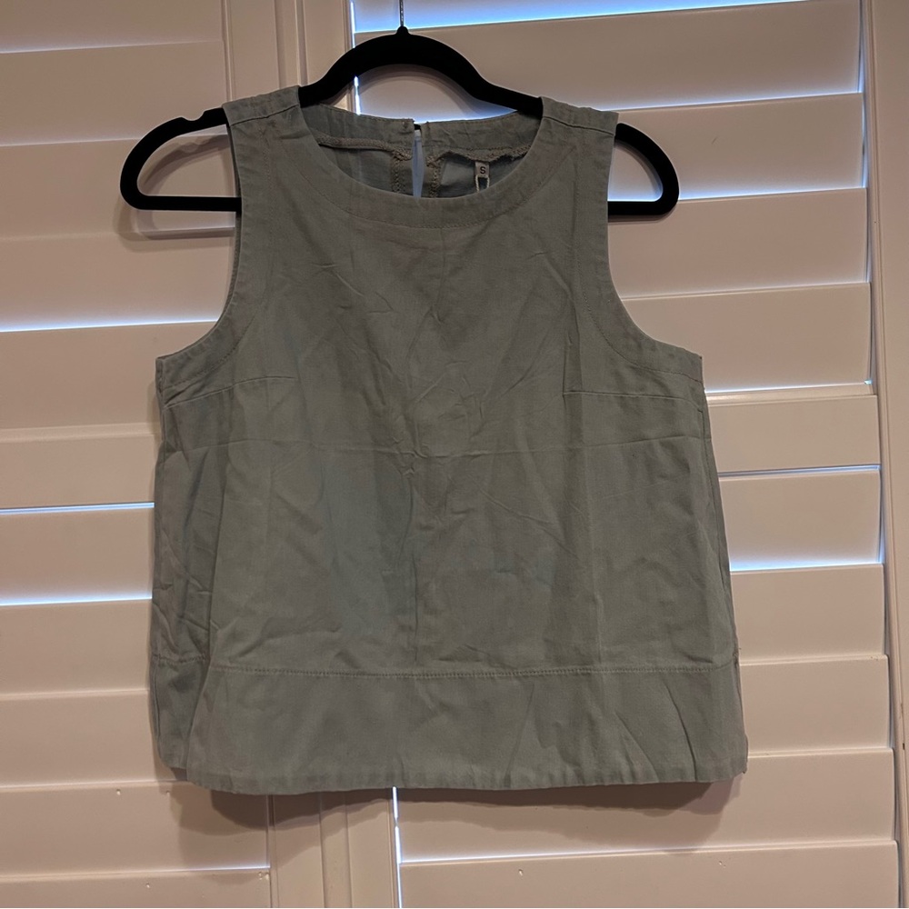 SHEIN Sleeveless Cropped Chambray Top Blue Size Small
